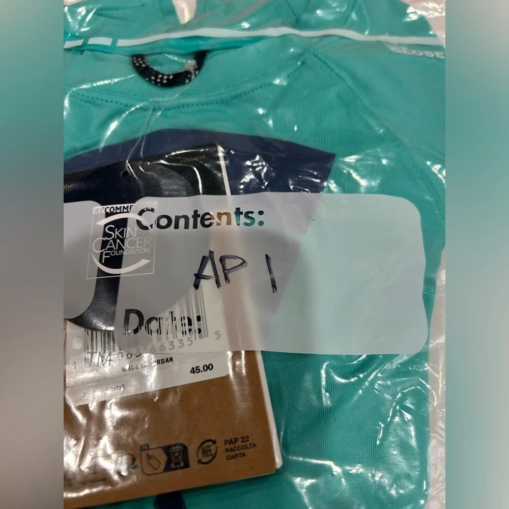 The North Face Boys Small Amphibious Long Sleeve Sun Tee Aqua Kids NWT UPF 40+